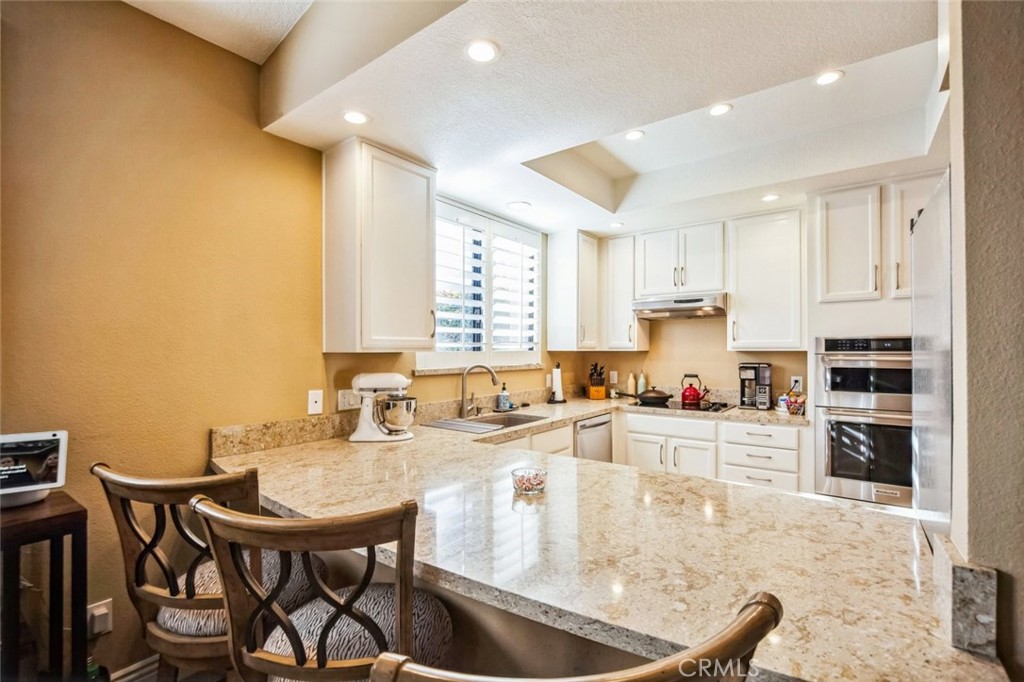 Residential Lease for rent at 78191 Calle Norte, La Quinta CA featuring 2 beds and 2 baths