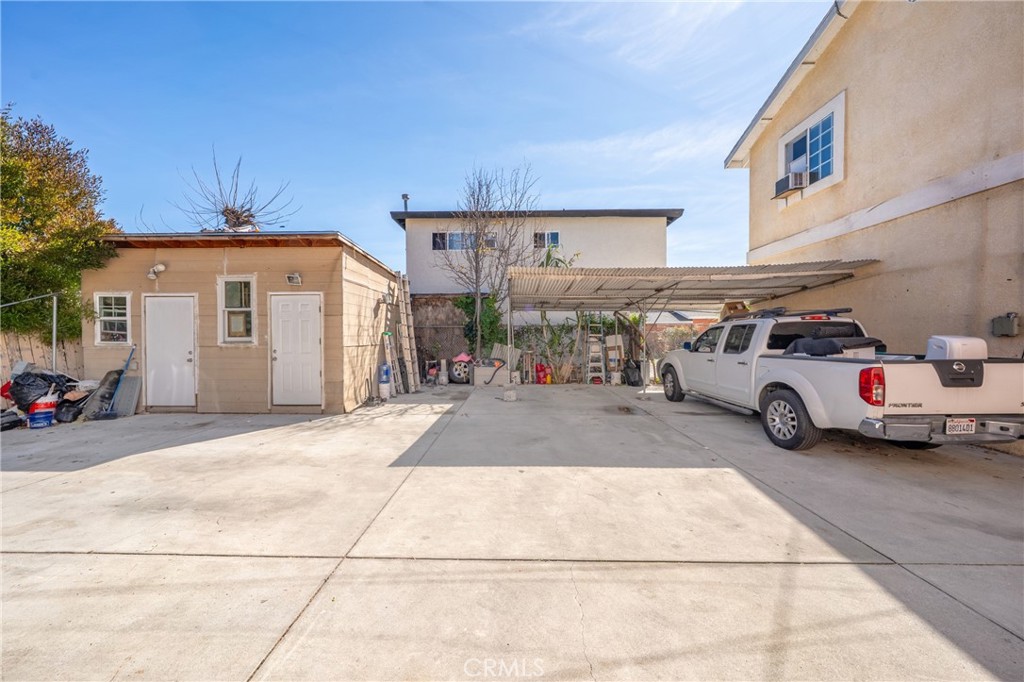 Duplex for sale at 5335 Carlin, Los Angeles, CA