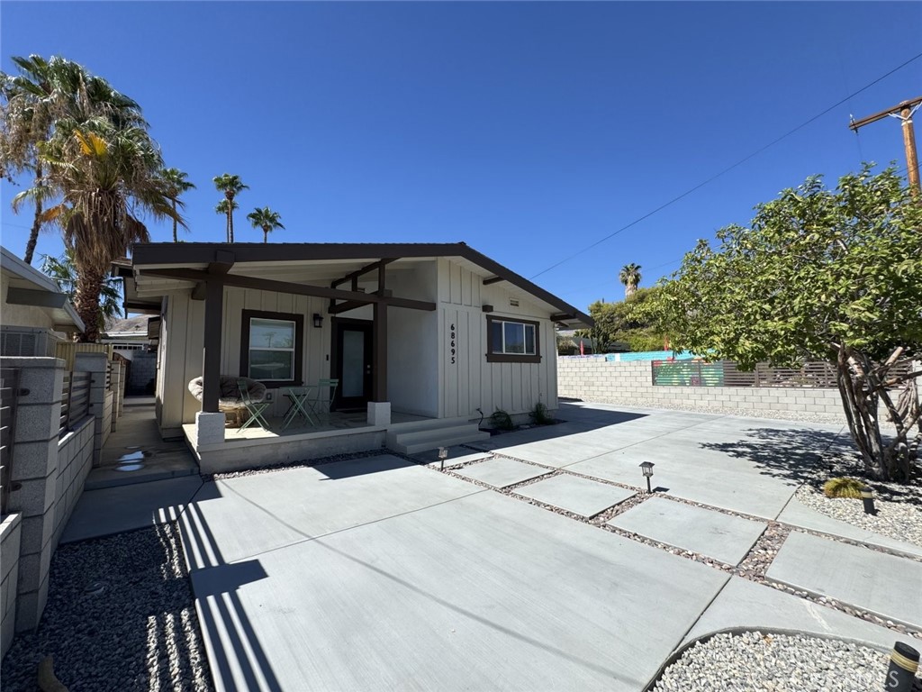 Residential Lease for rent at 68695 F, Cathedral City CA featuring 3 beds and 3 baths