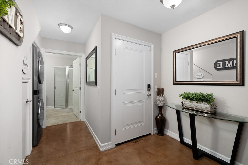 Residential Lease for rent at 1406 S California D, Monrovia CA featuring 2 beds and 3 baths
