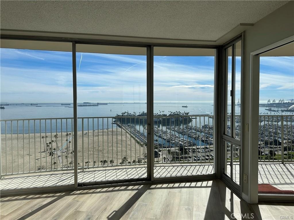 Residential Lease for rent at 700 E Ocean 2605, Long Beach CA featuring 2 beds and 2 baths