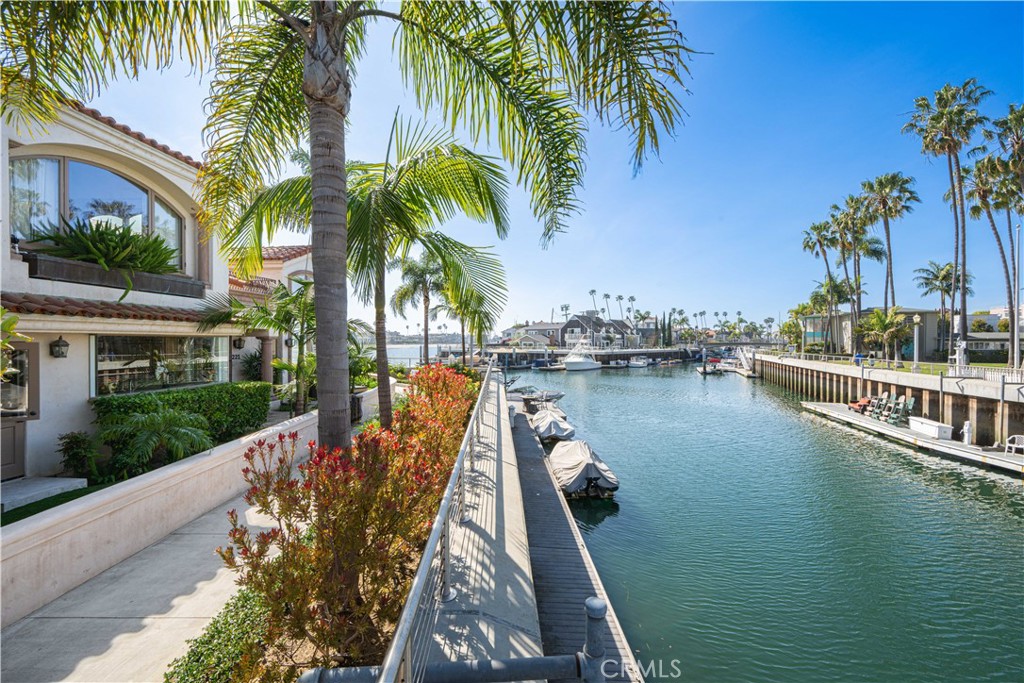Single Family Residence for sale at 221 Rivo Alto Canal, Long Beach, CA featuring 4 beds and 6 baths