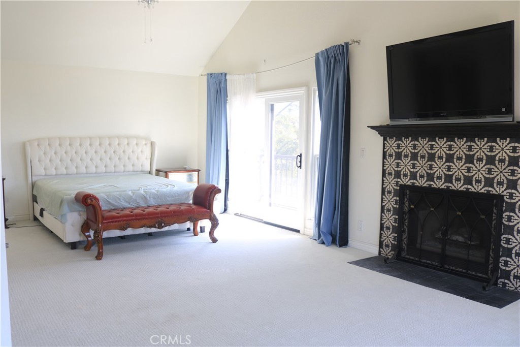 Residential Lease for rent at 4310 E Terra Vista, Anaheim CA featuring 3 beds and 3 baths