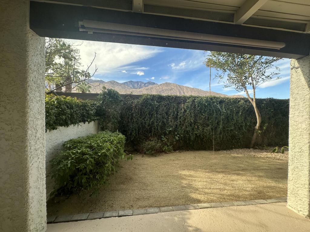 Residential Lease for rent at 1150 E Palm Canyon Drive 60, Palm Springs CA featuring 2 beds and 4 baths