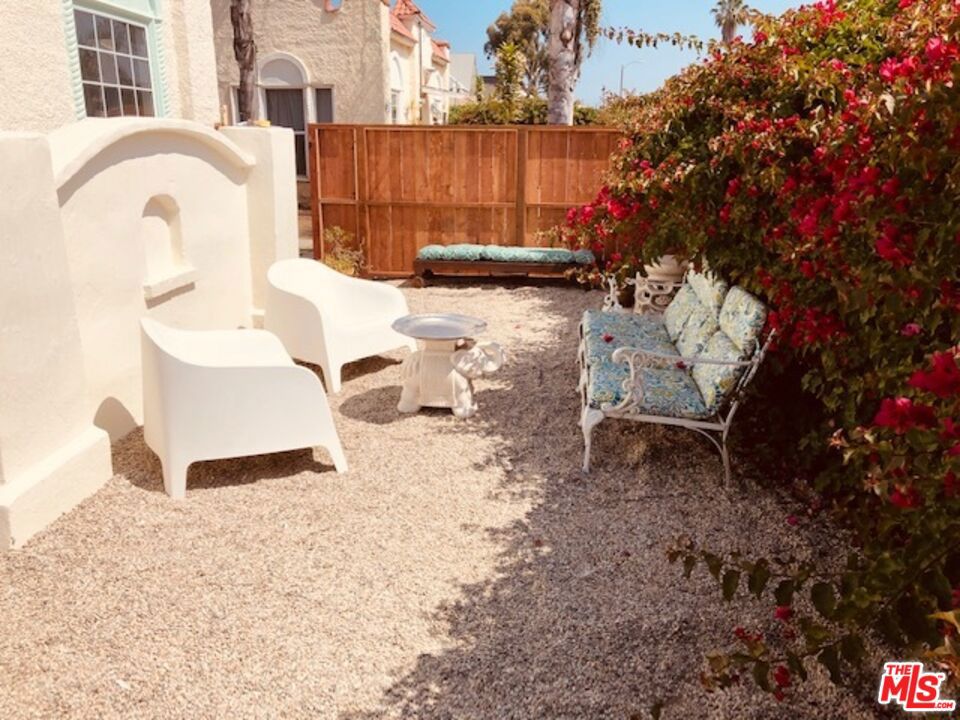Residential Income for sale at 1533 6th Avenue, Los Angeles CA featuring 18 beds and 11 baths