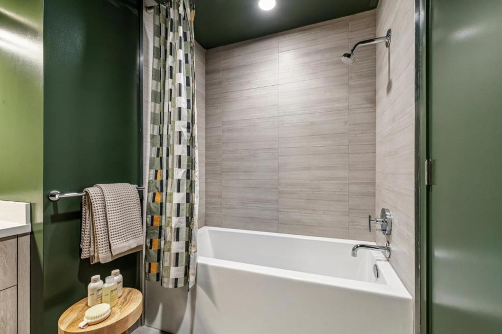 Residential for sale at 188 W Saint James Street 11817, San Jose CA and 1 bath