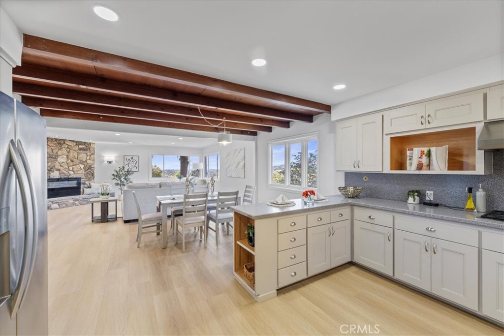 Single Family Residence for sale at 5338 Waldo, Los Angeles, CA featuring 3 beds and 2 baths