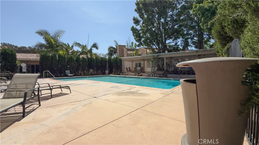 Residential Lease for rent at 1101 W Macarthur 271, Santa Ana CA featuring 2 beds and 2 baths