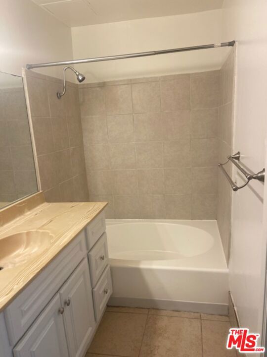 Residential Lease for rent at 6468 Cavalleri Road, Malibu CA featuring 2 beds and 2 baths
