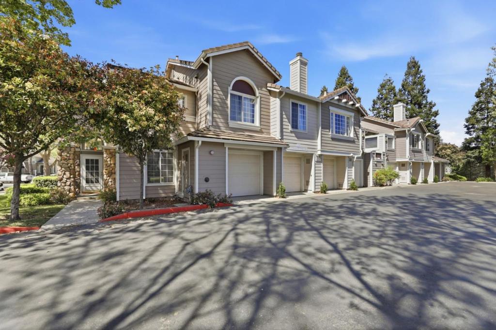 Residential for sale at 6121 Lambeck Lane, San Jose CA featuring 3 beds and 3 baths