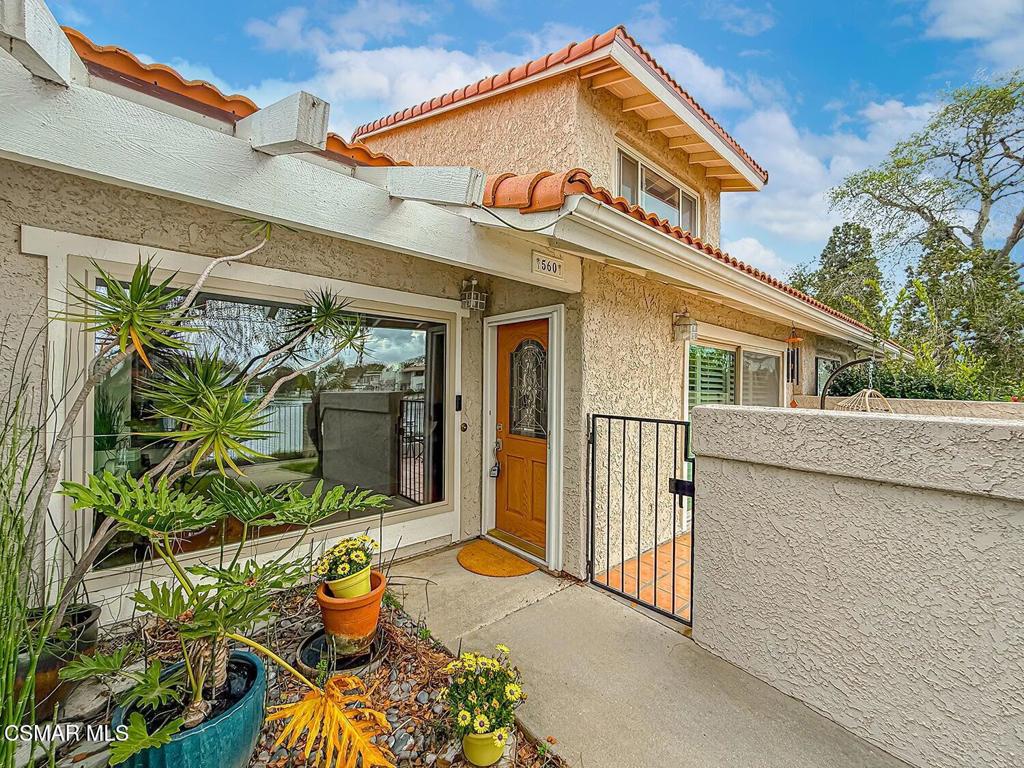 Residential Lease for rent at 560 Chapala Drive, Camarillo CA featuring 3 beds and 3 baths