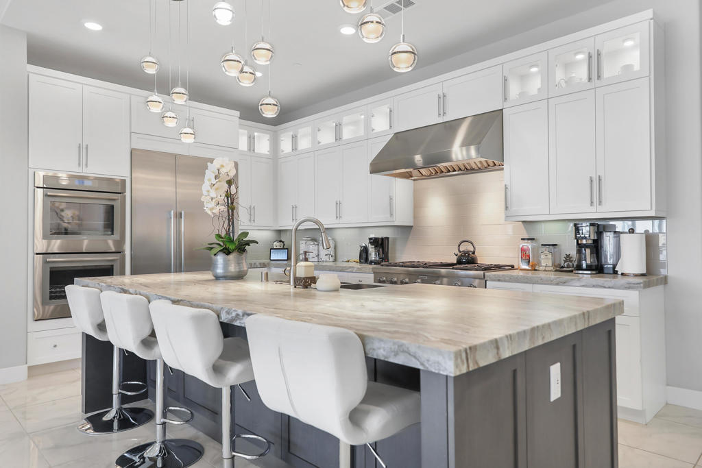 Residential Lease for rent at 81-695 Thunder Gulch Way, La Quinta CA featuring 4 beds and 5 baths