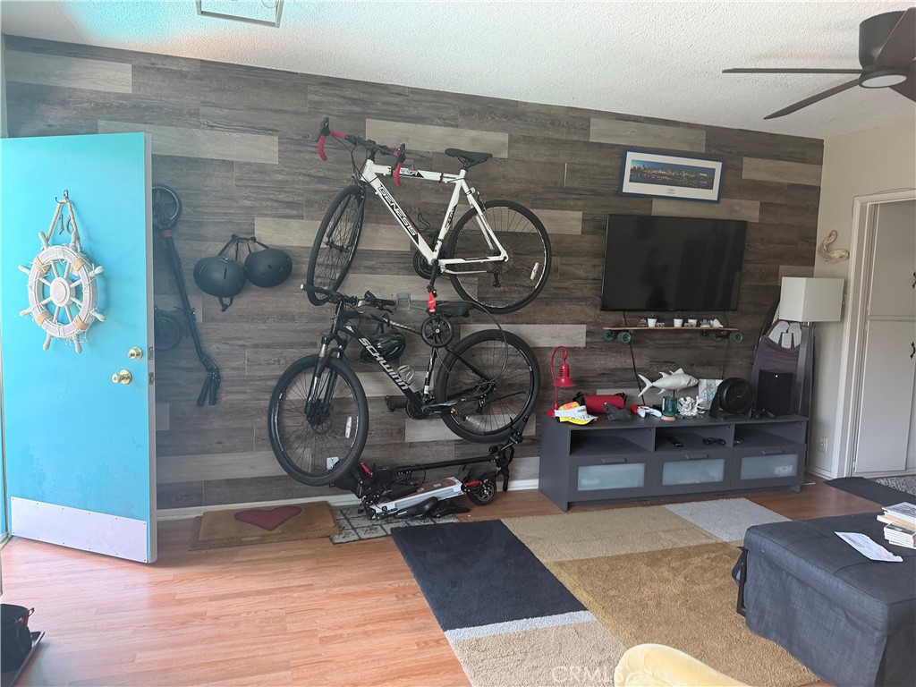 Condominium for rent at 1101 Ocean Blvd, Long Beach, CA featuring 1 bed and 1 bath
