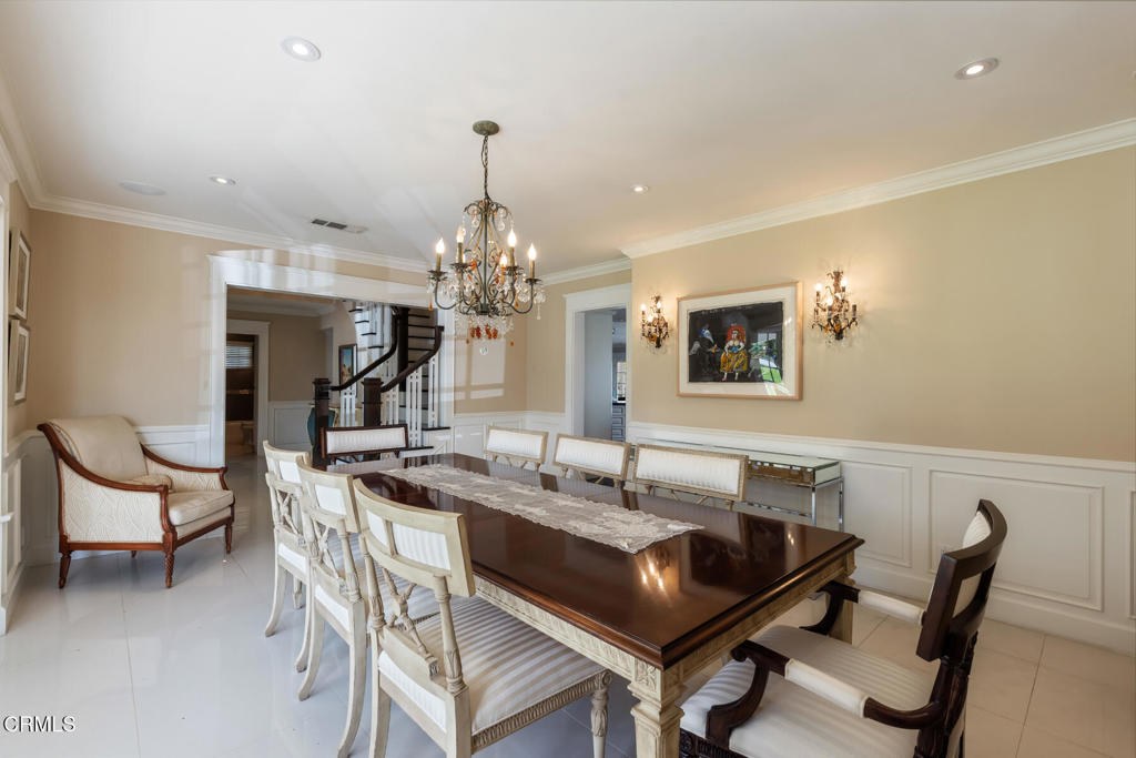 Residential Lease for rent at 5188 Vista Miguel Drive, La Canada Flintridge, Los Angeles County CA featuring 5 beds and 5 baths