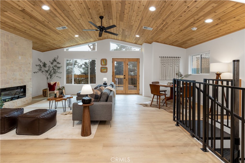 Active for sale at Idyllwild, CA, Idyllwild, CA CA and 3 baths
