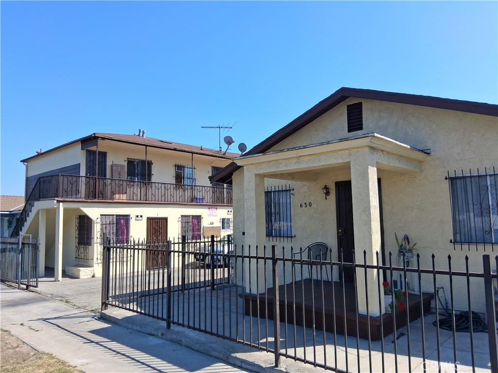 Residential Income for sale at 626 W Century, Los Angeles CA