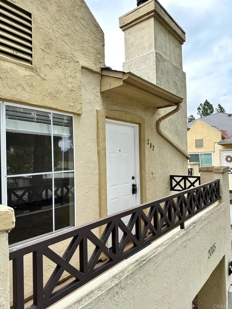 Residential Lease for rent at 2085 Lakeridge Circle 202, Chula Vista CA featuring 2 beds and 2 baths