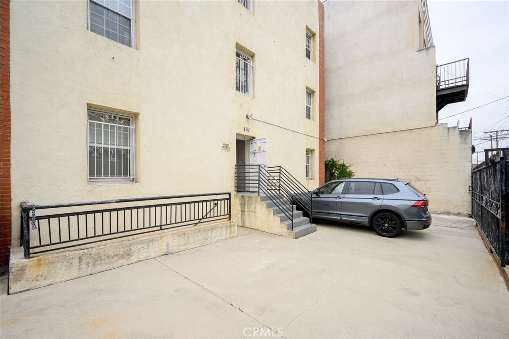 Residential Lease for rent at 131 S Jackson Street 203, Glendale CA and 1 bath