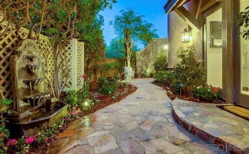 Residential Lease for rent at 1463 Paseo De Las Flores, Encinitas, San Diego County CA featuring 4 beds and 5 baths