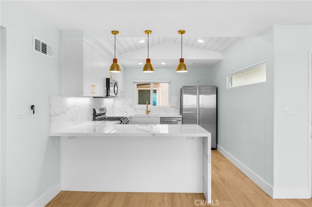Residential Lease for rent at 34381 Dana Strand 2, Dana Point CA featuring 3 beds and 2 baths