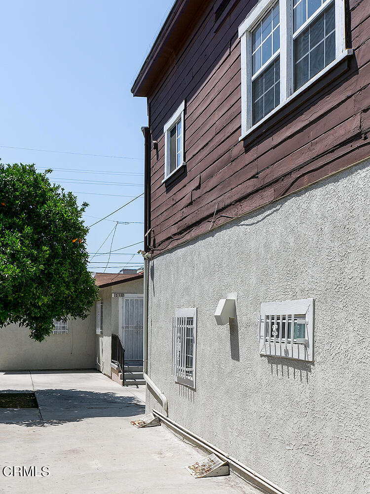Residential Income for sale at 5321 Denker Avenue, Los Angeles, CA