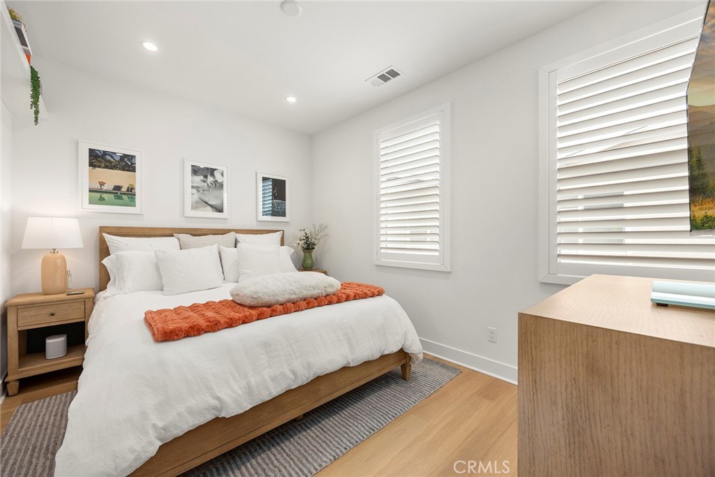 Residential Lease for rent at 1173 Winslow, Newport Beach CA featuring 3 beds and 4 baths