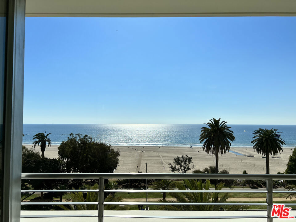 Residential Lease for rent at 1221 W OCEAN Avenue 1608, Santa Monica CA featuring 2 beds and 2 baths
