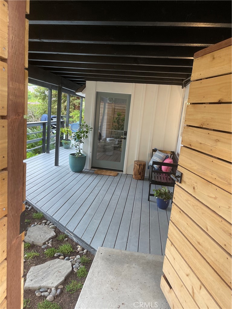 Residential Lease for rent at 736 Lower Griffith Place, Laguna Beach CA featuring 1 bed and 1 bath