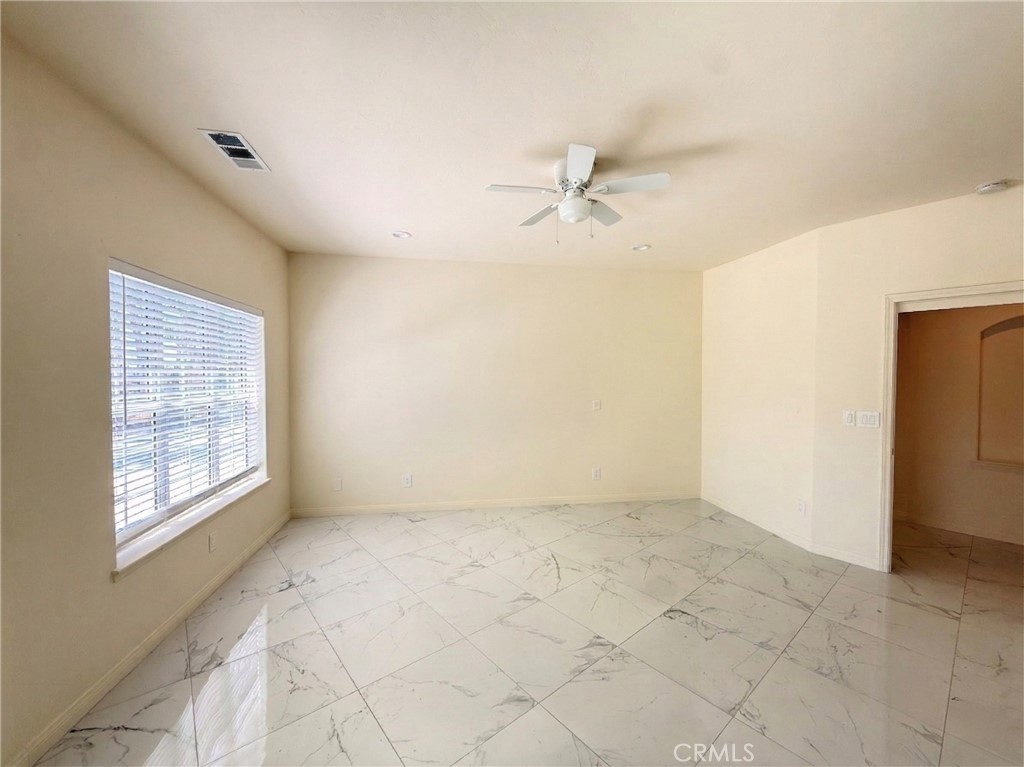 Single Family Residence for rent at 39850 Kapalua Way, Temecula, CA featuring 4 beds and 5 baths