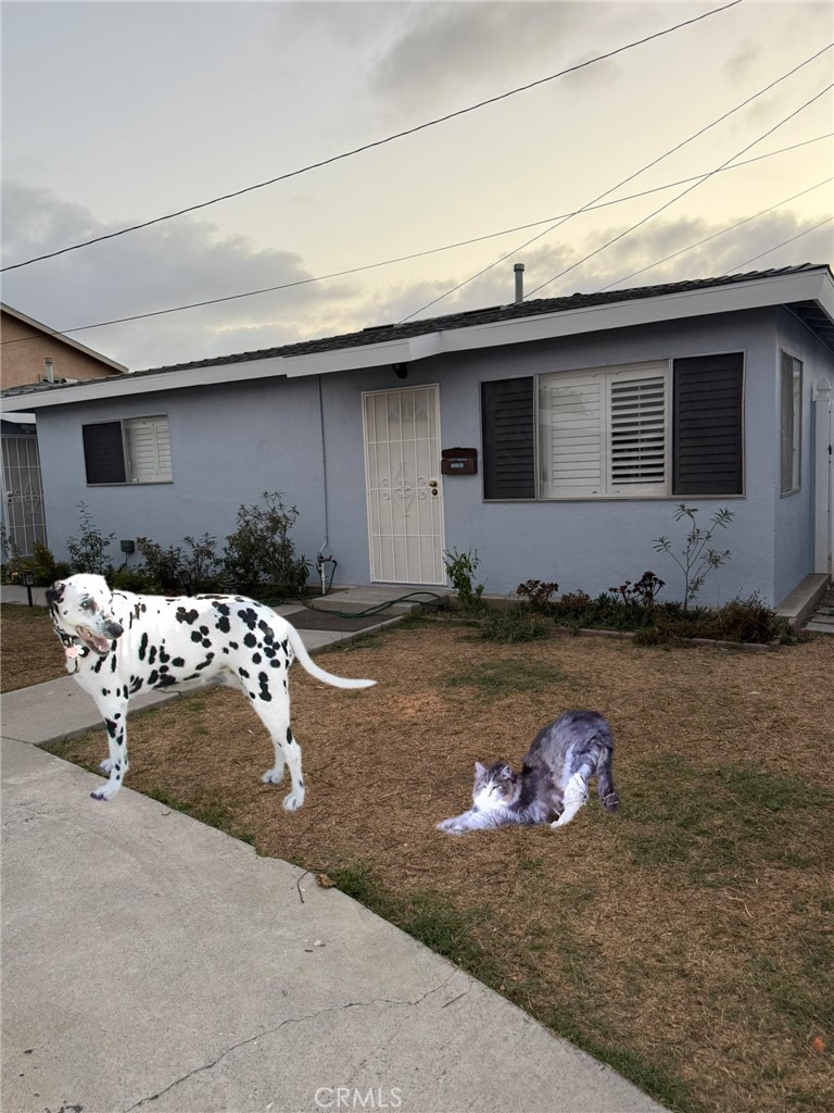 Residential Lease for rent at 4616 W 152nd Street, Lawndale CA featuring 2 beds and 1 bath