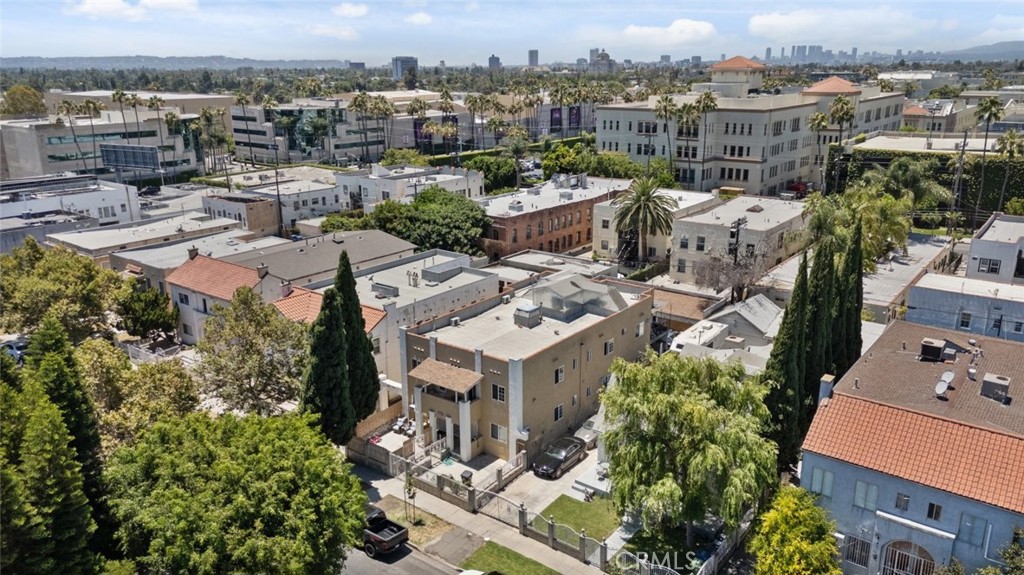 Apartment for sale at 737 N Ridgewood Place, Los Angeles, CA