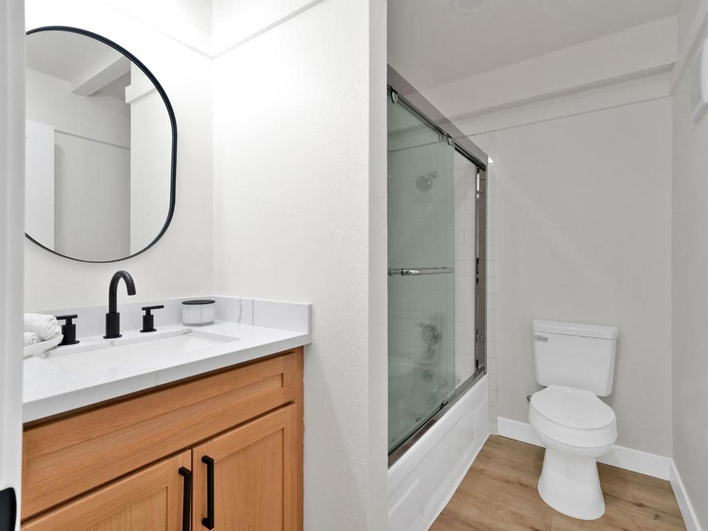 Active for sale at Mountain View, CA, Mountain View, CA CA and 1 bath