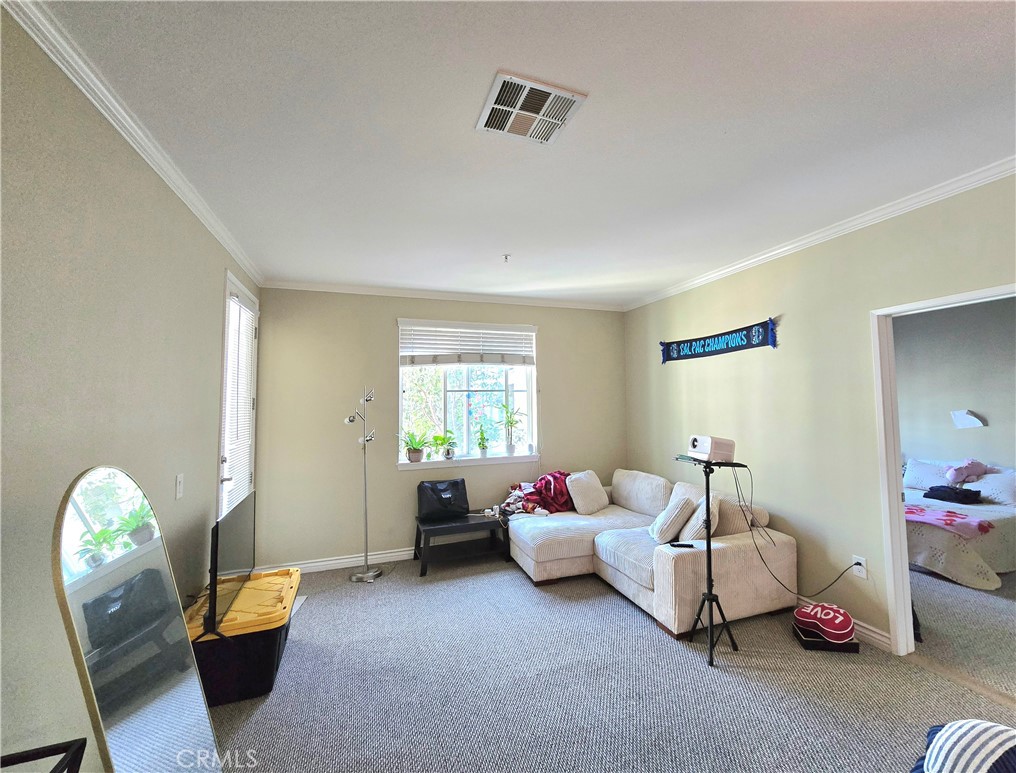 Residential Lease for rent at 2225 Scholarship, Irvine, Orange CA featuring 2 beds and 2 baths