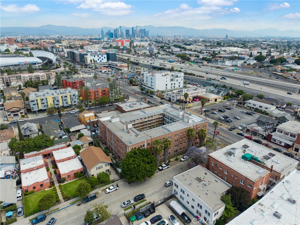 Residential for sale at 4125 S Figueroa 202, Los Angeles CA featuring 1 bed and 1 bath