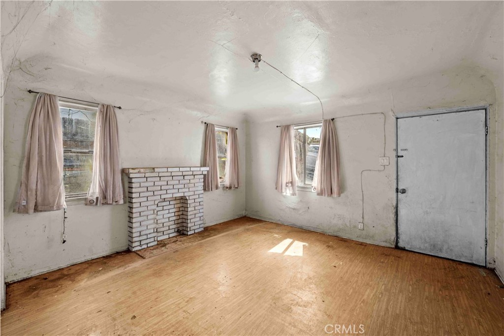 Single Family Residence for sale at 1023 De Garmo Drive, Los Angeles, CA featuring 2 beds and 1 bath