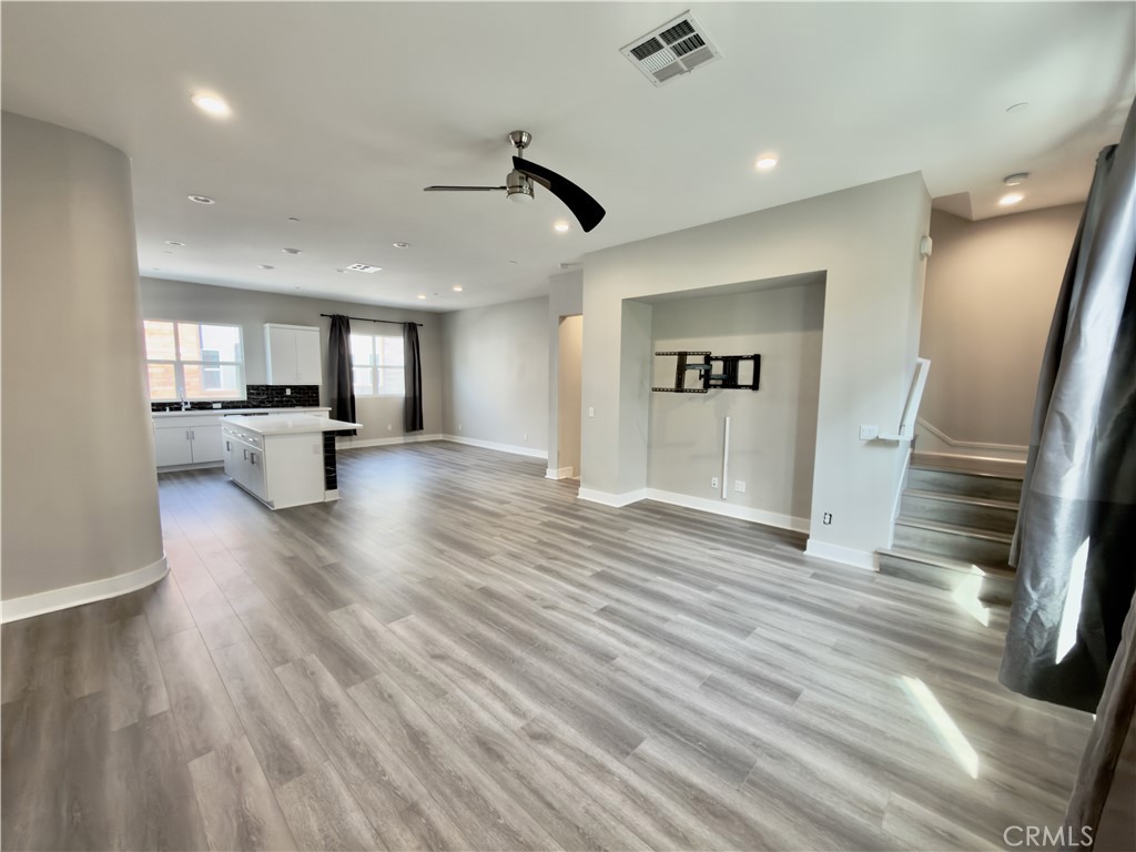 Residential Lease for rent at 977 E Mason Lane 116, Anaheim CA featuring 3 beds and 3 baths