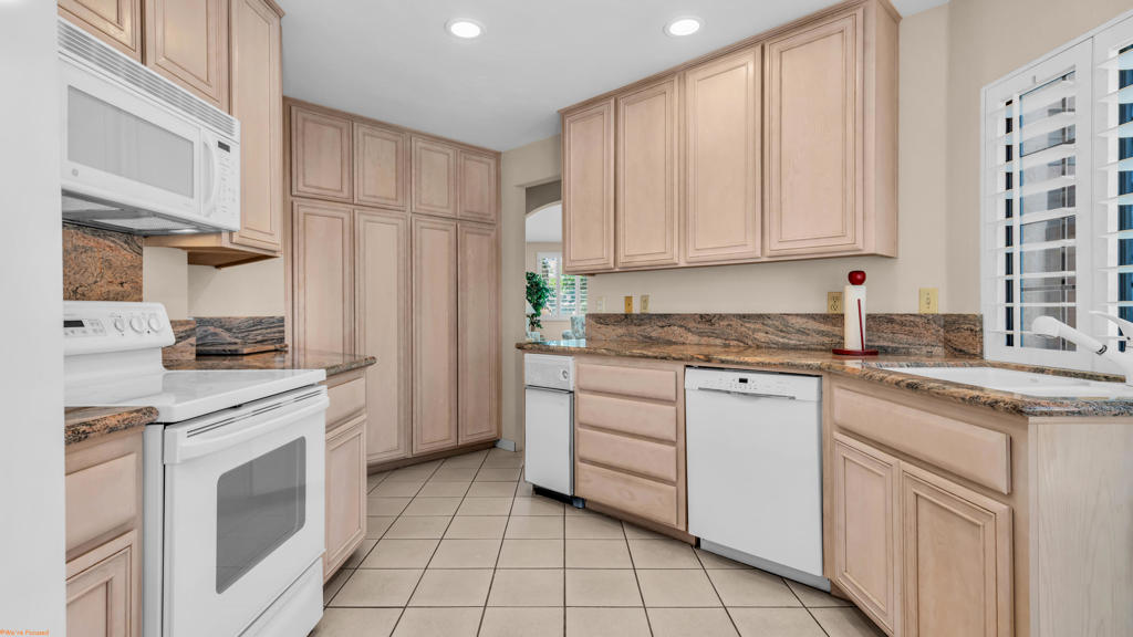 Residential for sale at 106 Towle Circle, Palm Desert CA featuring 2 beds and 2 baths