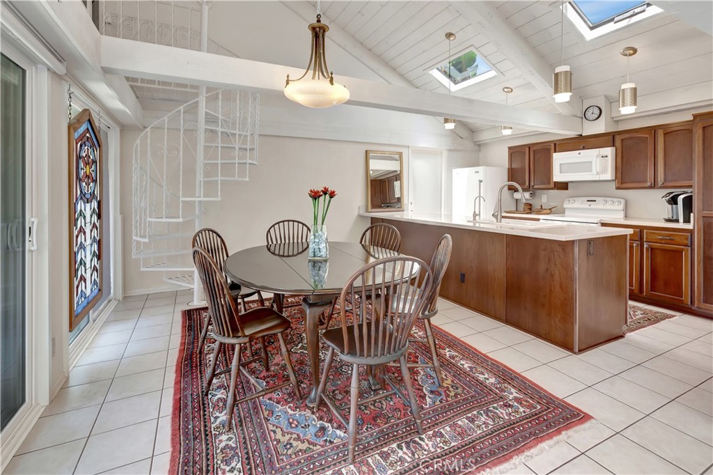 Residential Lease for rent at 23656 Tampico, Dana Point CA featuring 3 beds and 2 baths