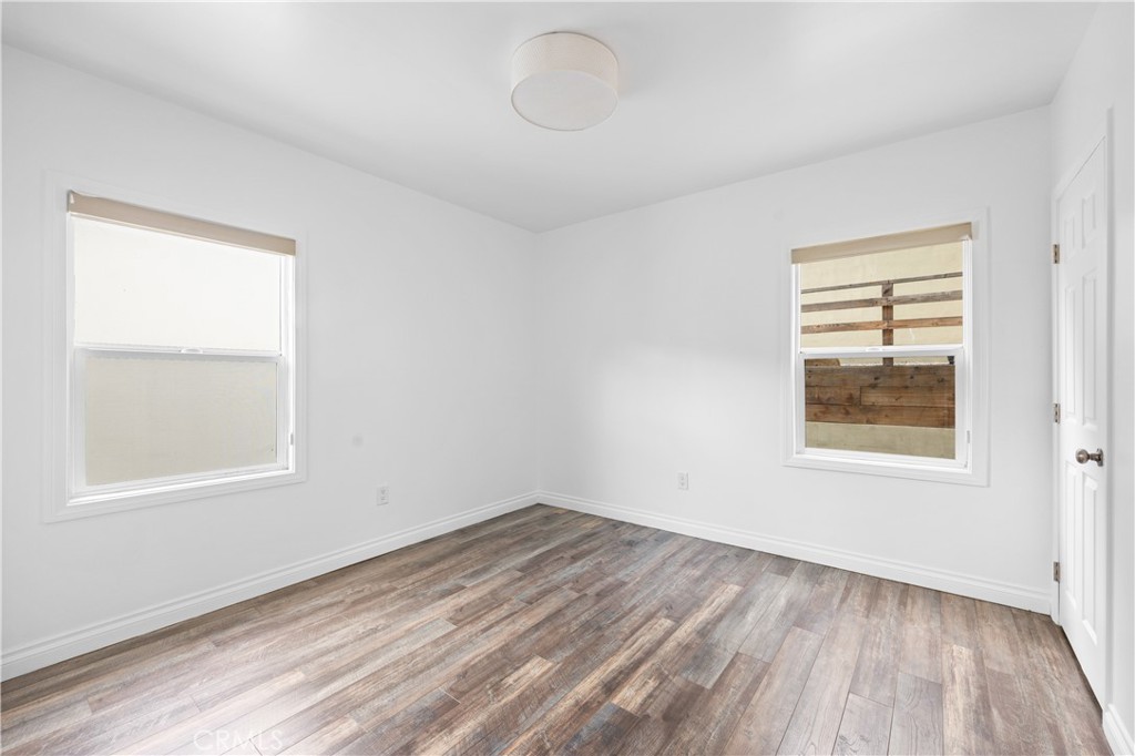 Residential Lease for rent at 2211 Hyperion, Los Angeles, Los Angeles County CA featuring 2 beds and 1 bath