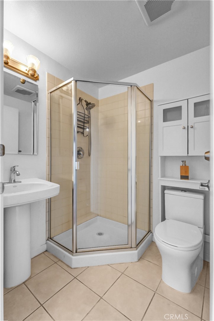 Residential Lease for rent at 580 W Main 318, Alhambra CA featuring 2 beds and 2 baths
