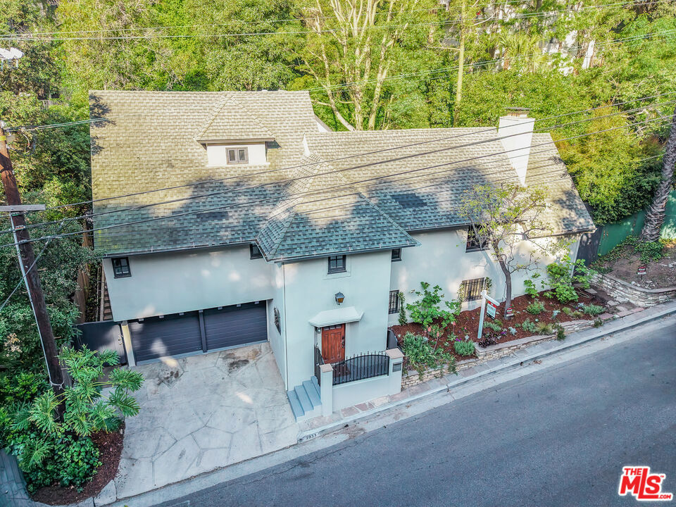 Single Family Residence for sale at 2933 Ledgewood Drive, Los Angeles, CA featuring 4 beds and 3 baths