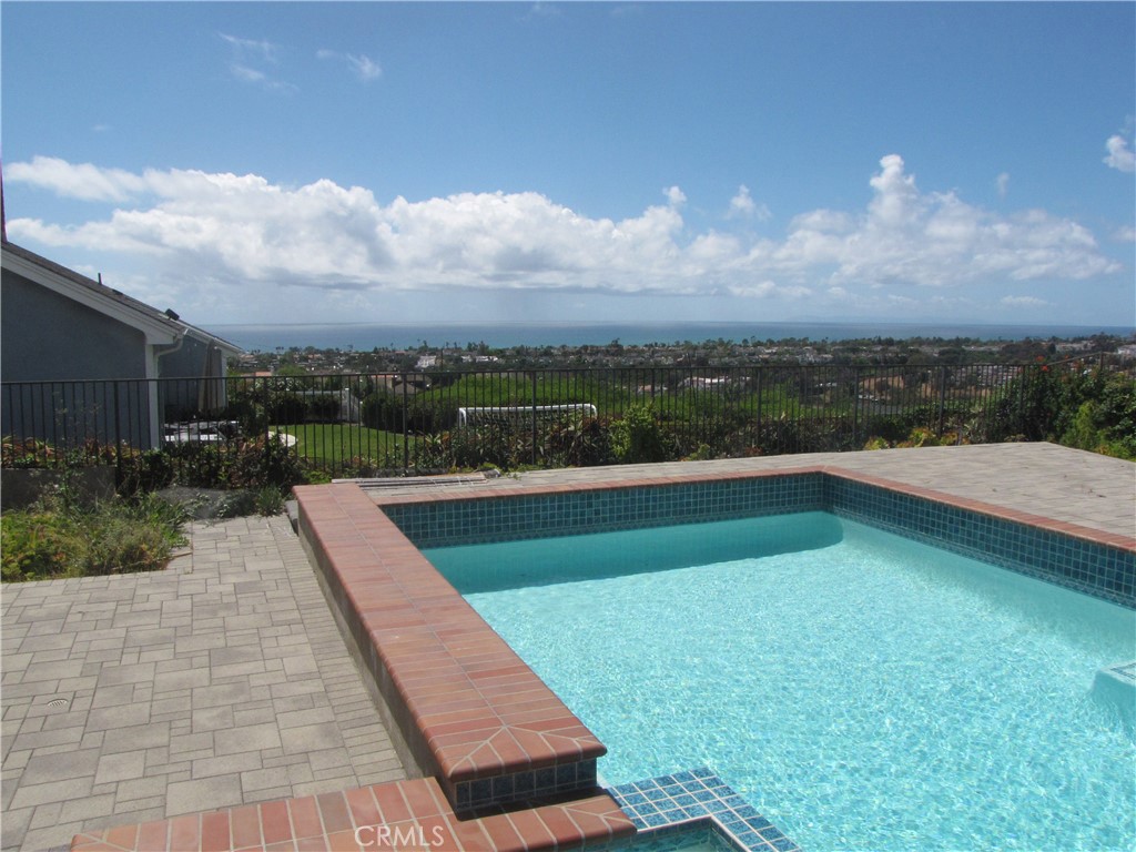 Residential Lease for rent at 3009 Calle Frontera, San Clemente CA featuring 5 beds and 3 baths
