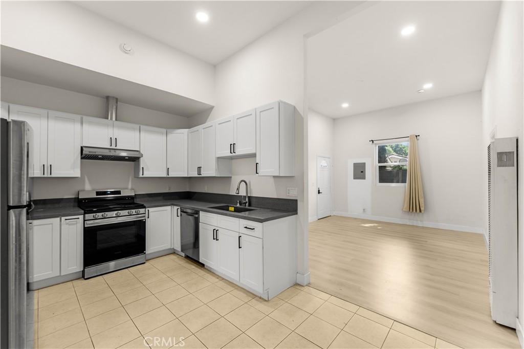 Residential Lease for rent at 1333 S Park, Pomona CA featuring 4 beds and 2 baths