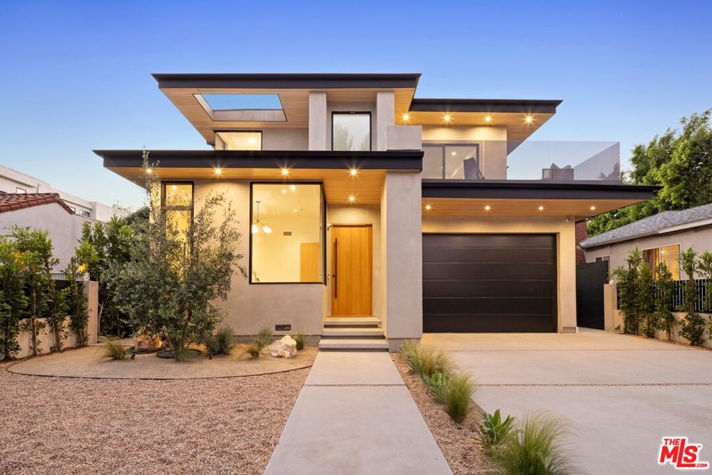 Residential for sale at 1611 S Bedford Street, Los Angeles CA featuring 6 beds and 7 baths