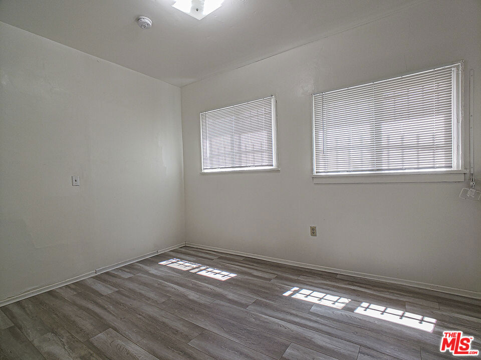 Residential Lease for rent at 336 S Wilton Place 338, Los Angeles, Los Angeles County, CA featuring 2 beds and 2 baths