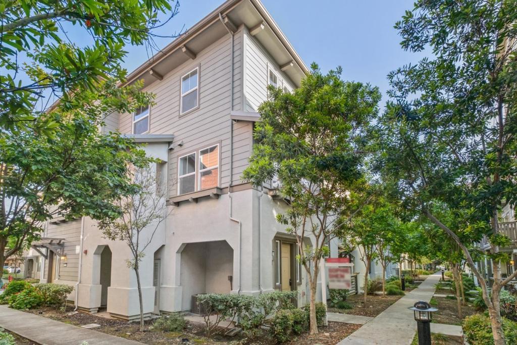 Residential for sale at 2104 Vincenzo, San Jose CA featuring 2 beds and 3 baths