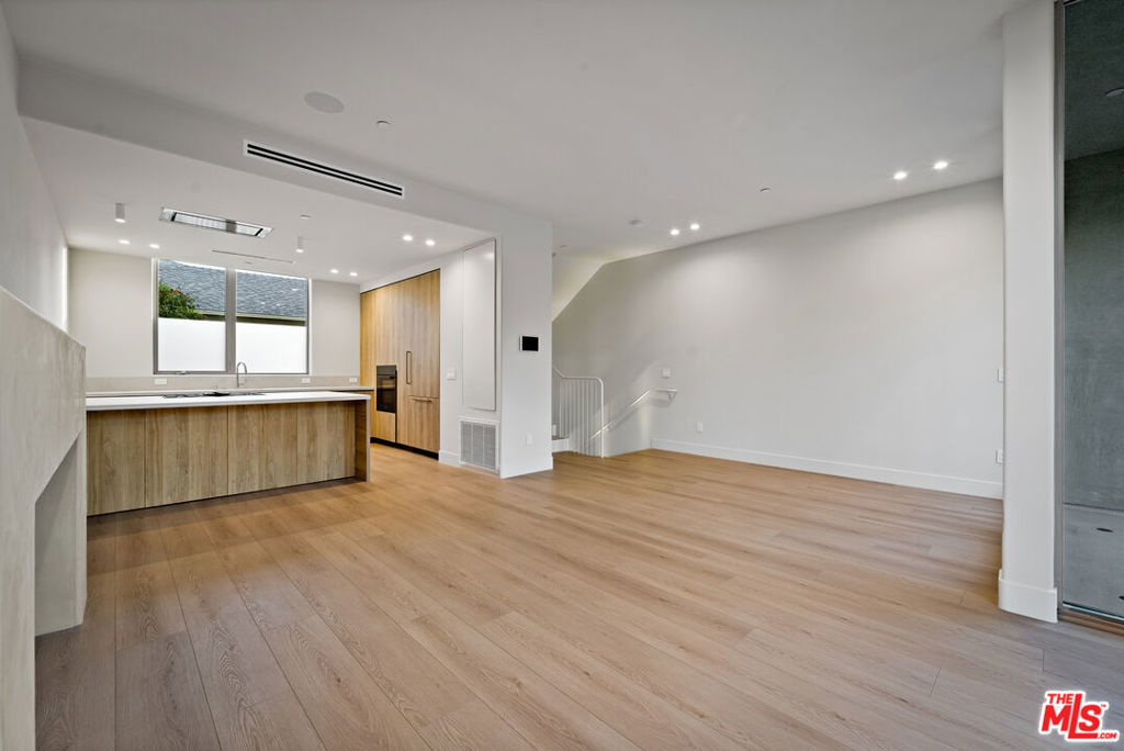 Residential Lease for rent at 755 N Alfred Street B, Los Angeles CA featuring 3 beds and 4 baths
