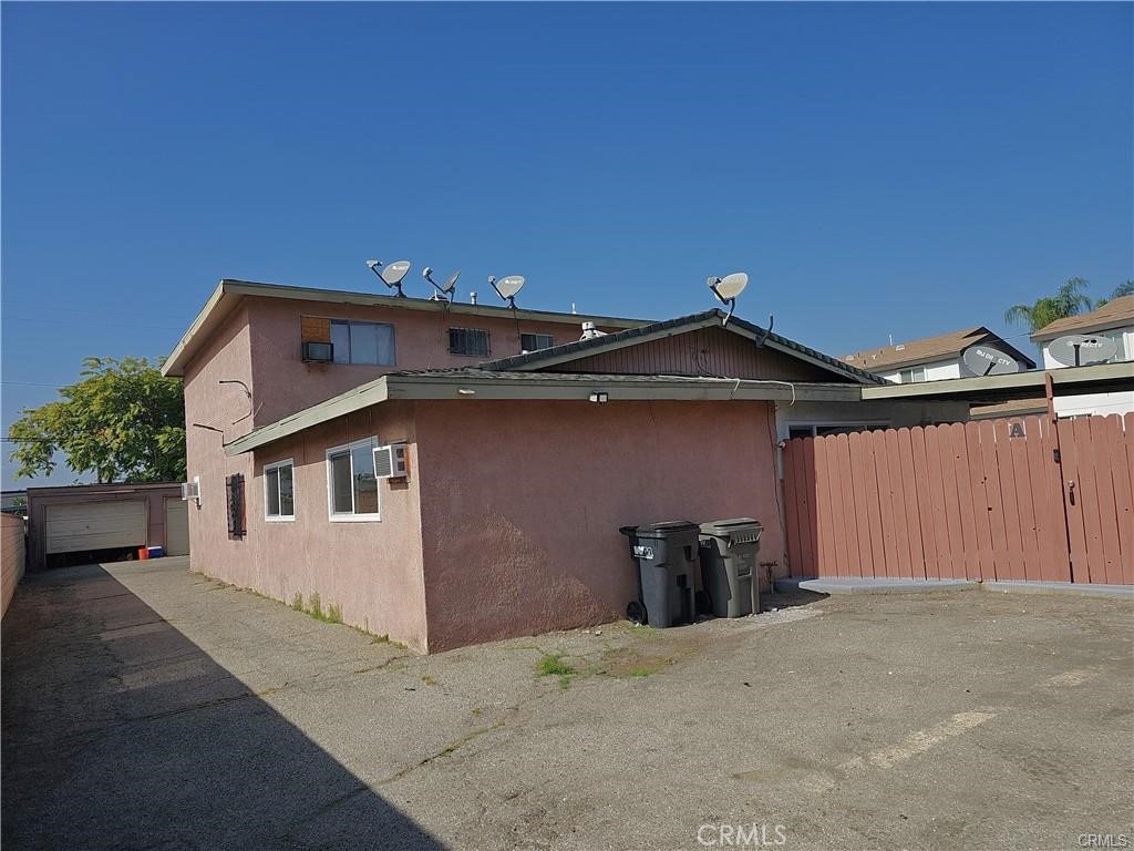 Residential Lease for rent at 4133 Downing B, Baldwin Park CA featuring 2 beds and 1 bath