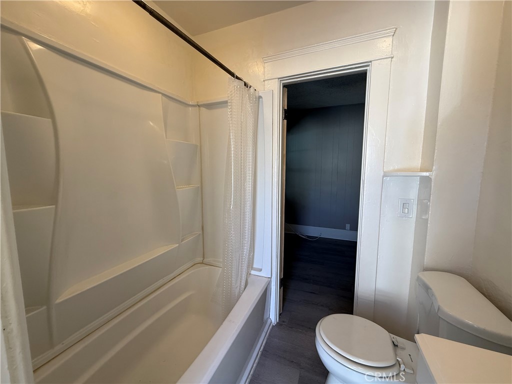 Residential Lease for rent at 4152 Locust Street, Riverside CA featuring 1 bed and 1 bath
