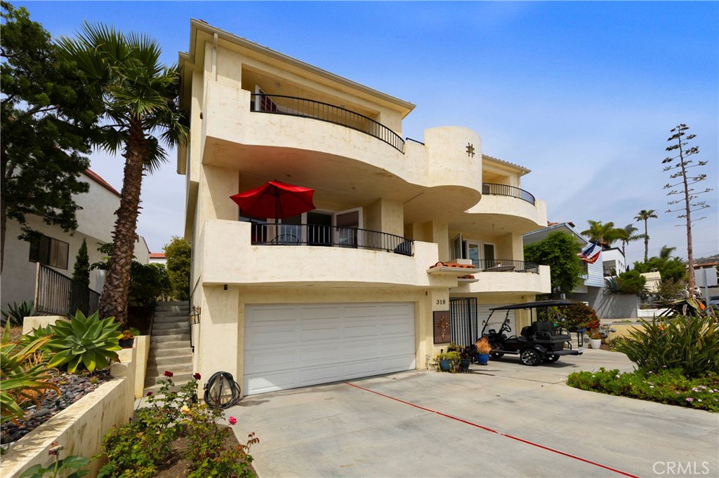 Residential Lease for rent at 318 Cazador B, San Clemente CA featuring 2 beds and 2 baths